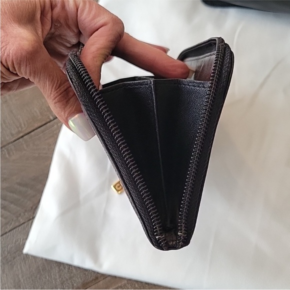 100% authentic CHANEL caviar leather long wallet - Picture 10 of 14